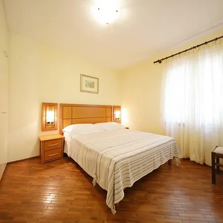 Apartment Girica Zadar